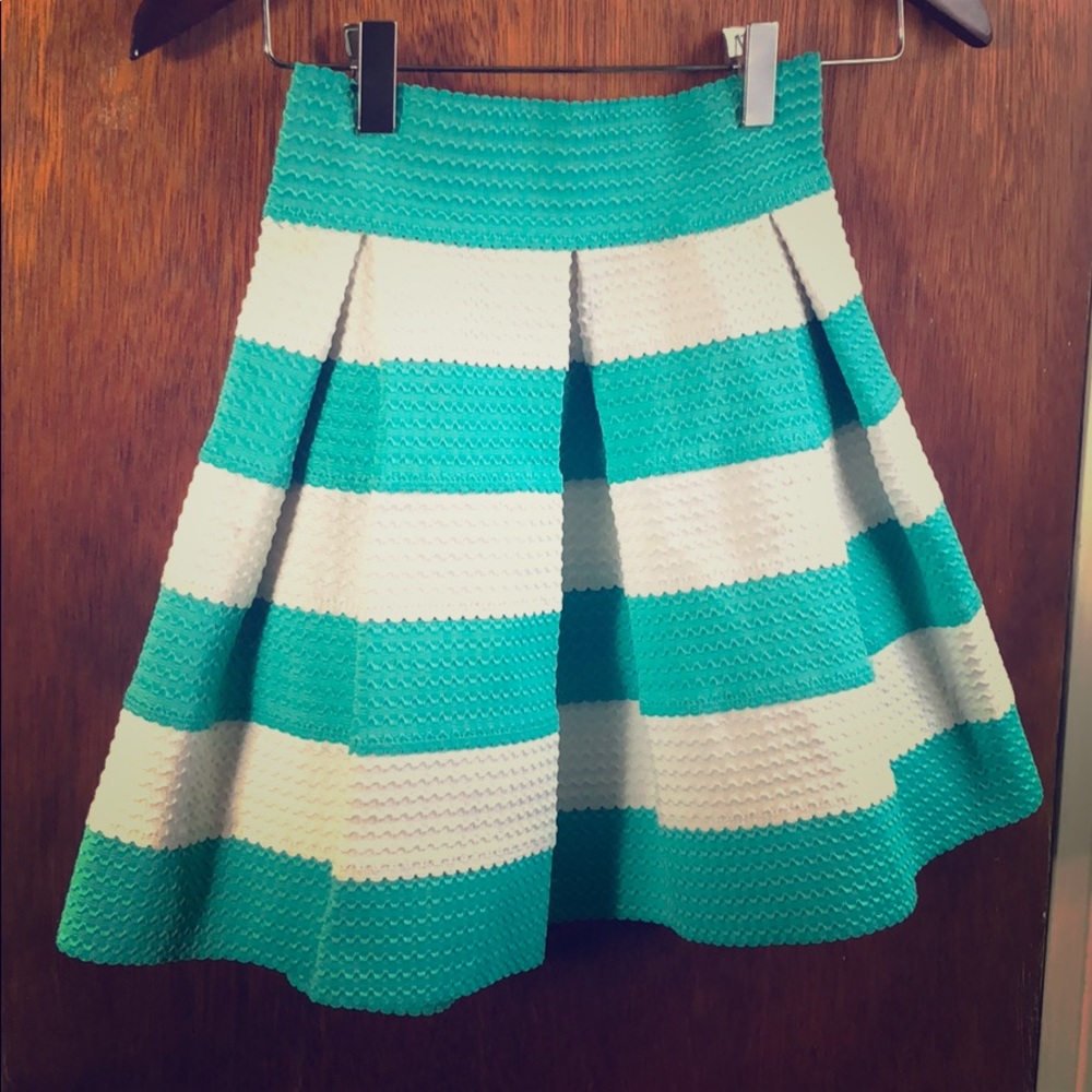 Turquoise/white Stripe pleated Skirt